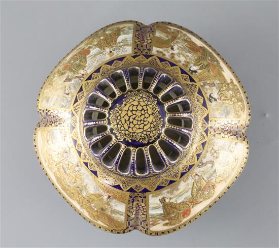 A Japanese Satsuma pottery koro and cover, by Kinkozan, Meiji period, W.16.5cm